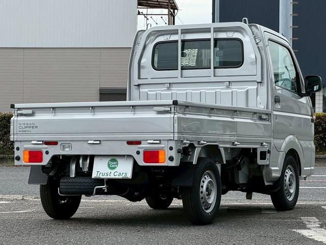 NISSAN CLIPPER TRUCK DX
