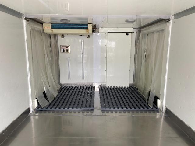 MAZDA BONGO TRUCK
