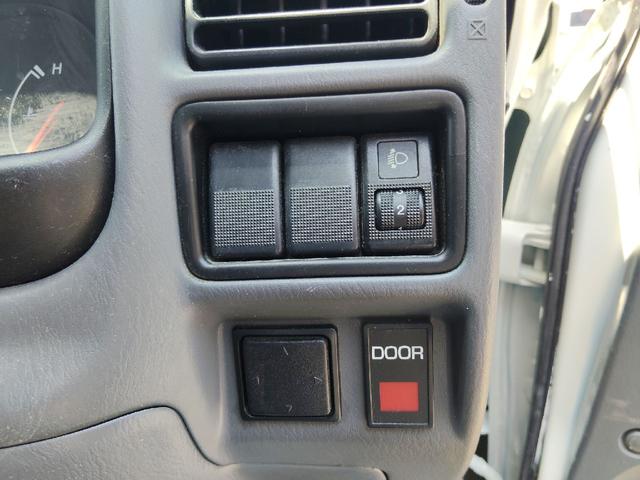 MAZDA BONGO TRUCK DX