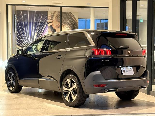 PEUGEOT 5008 GT BLUE HDI