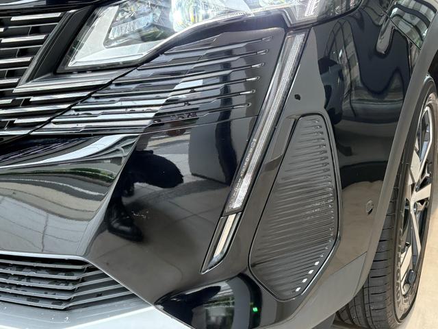 PEUGEOT 5008 GT BLUE HDI