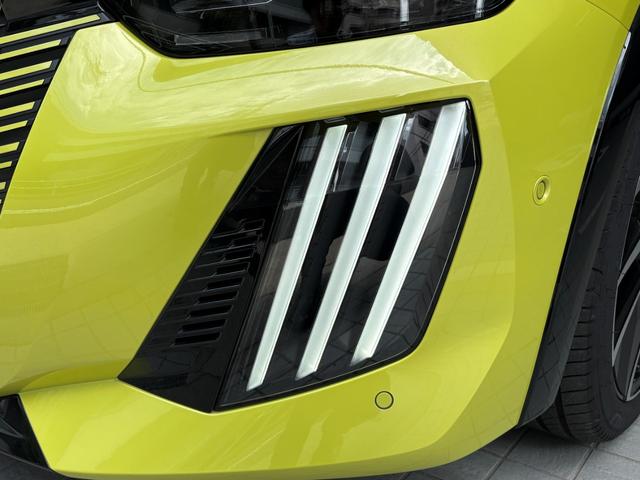 PEUGEOT 208 GT HYBRID