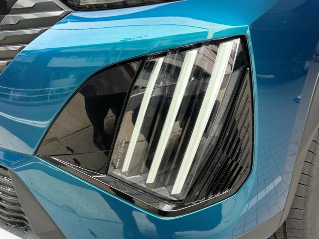 PEUGEOT 2008 GT HYBRID