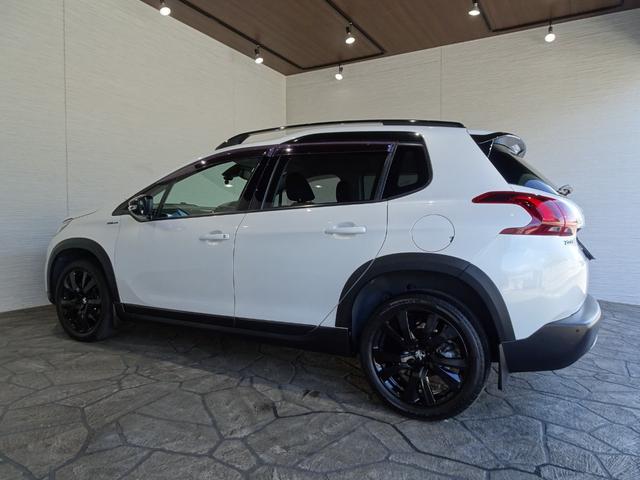 PEUGEOT 2008 GT LINE BLACK PACK
