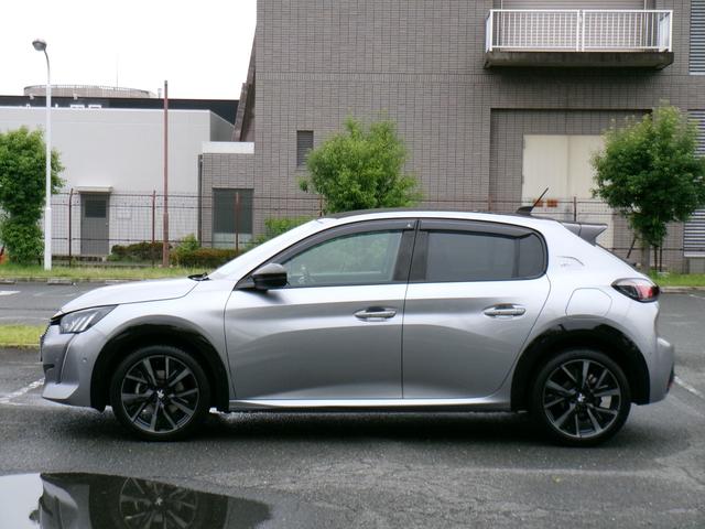 PEUGEOT 208 GT PREMIUM EDITION