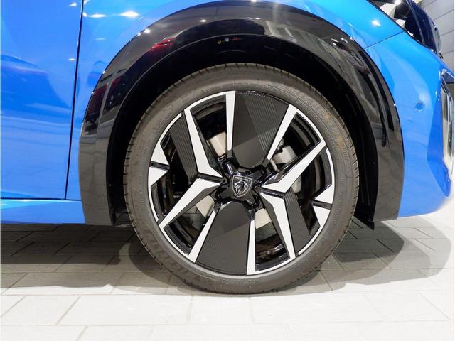 PEUGEOT 208 GT HYBRID