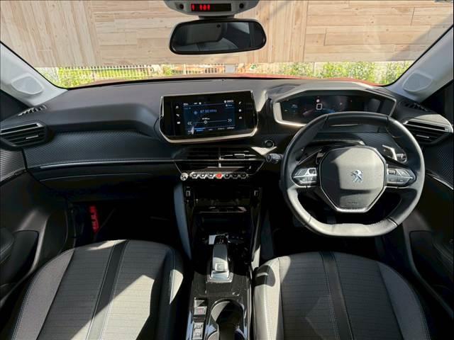 PEUGEOT 208 ALLURE