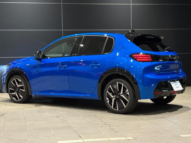 PEUGEOT 208 GT HYBRID