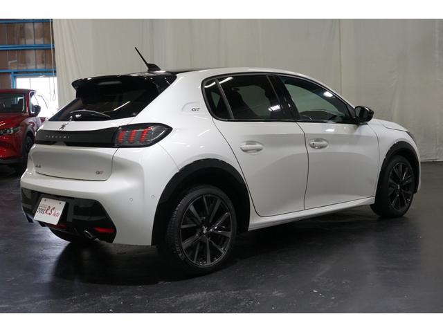 PEUGEOT 208 GT