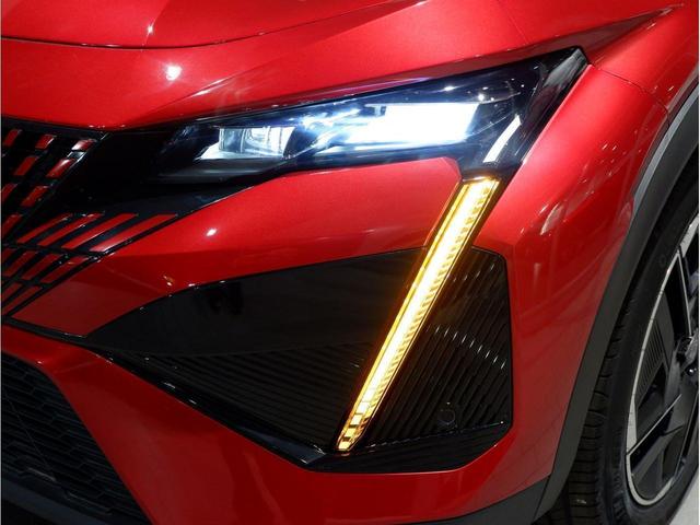 PEUGEOT 408 GT