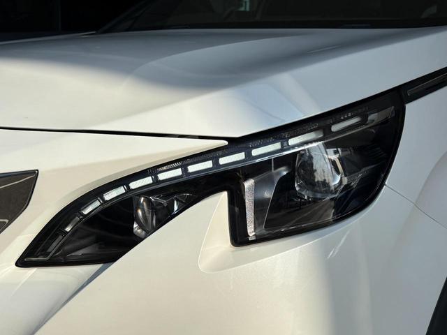 PEUGEOT 5008 GT LINE BLUE HDI