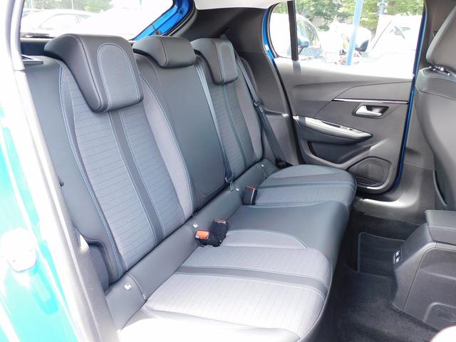 PEUGEOT 208 ALLURE