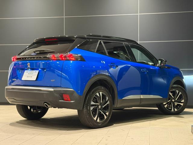 PEUGEOT 2008 GT BLUE HDI