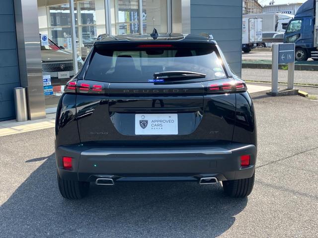 PEUGEOT 2008 GT