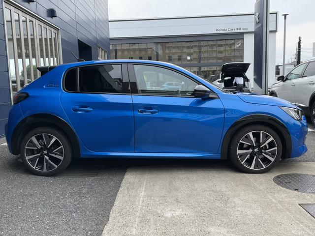 PEUGEOT 208 GT LINE