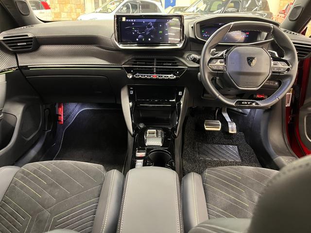 PEUGEOT 2008 GT