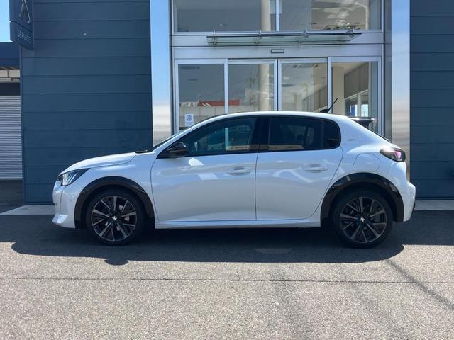PEUGEOT 208 GT