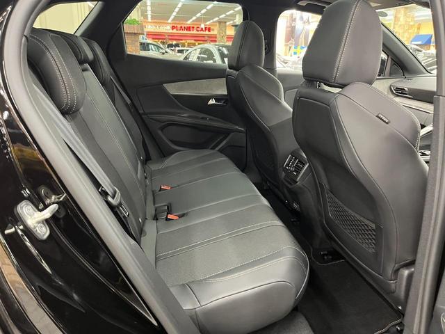 PEUGEOT 3008 GT