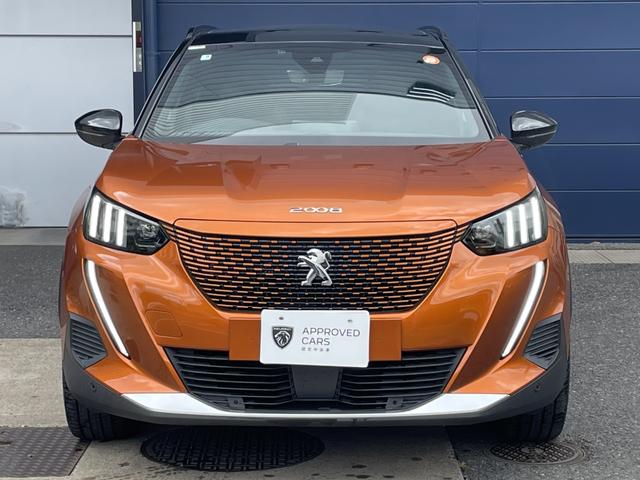 PEUGEOT E-2008 GT