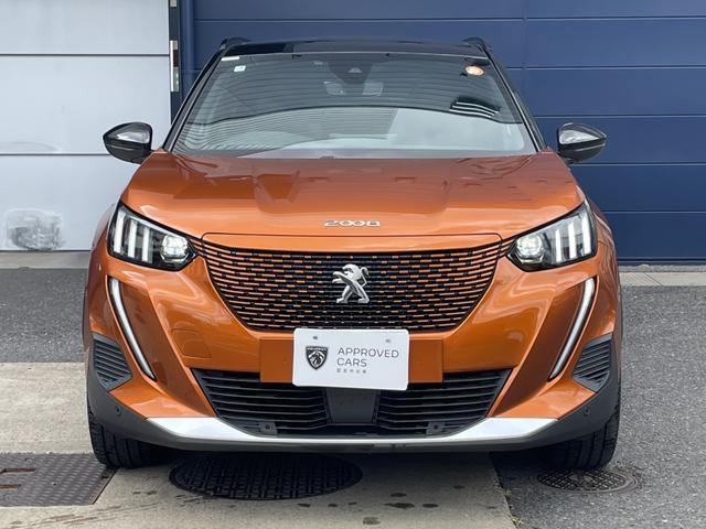 PEUGEOT E-2008 GT