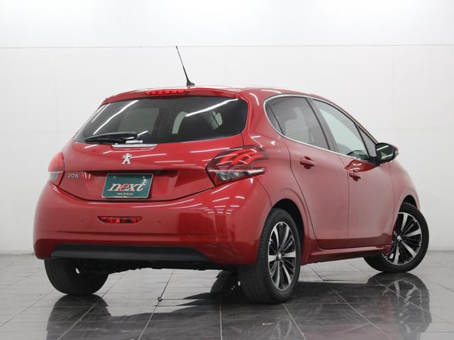 PEUGEOT 208 ALLURE FUN EDITION