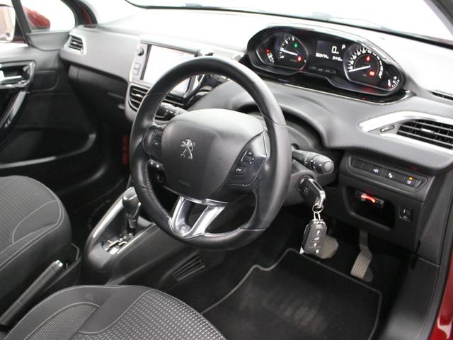 PEUGEOT 208 ALLURE FUN EDITION