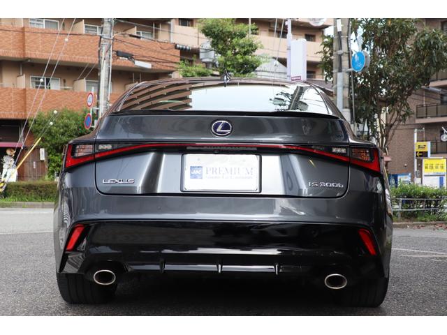 LEXUS IS IS300H F SPORT
