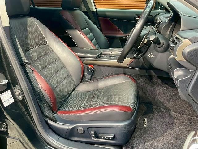 LEXUS IS IS300H VERSION L