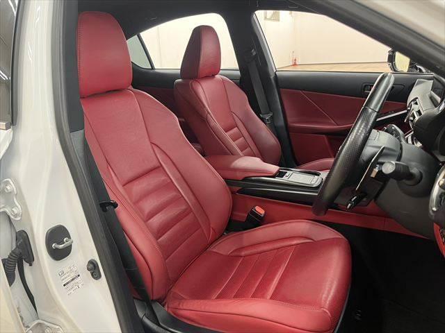 LEXUS IS IS300H F SPORT