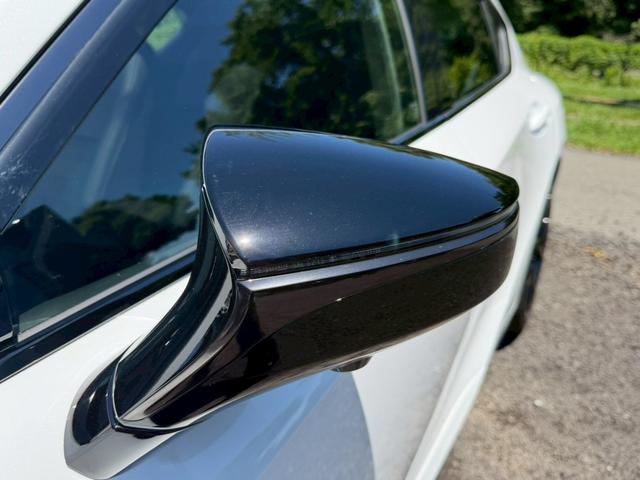 LEXUS IS IS300H F SPORT MODE BLACK IV
