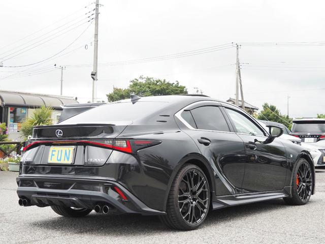 LEXUS IS IS300H F SPORT