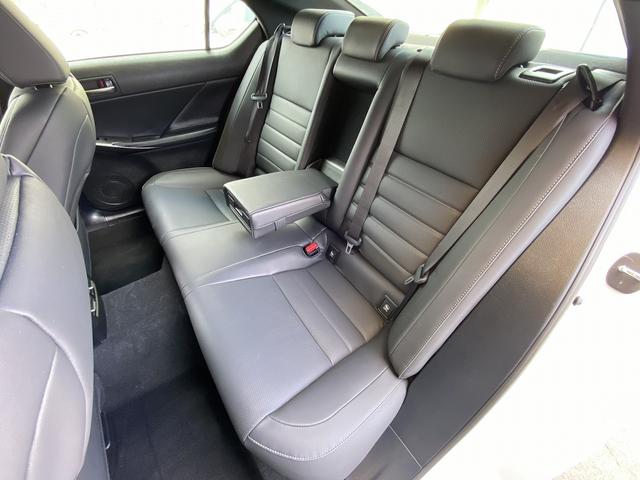 LEXUS IS IS300H F SPORT