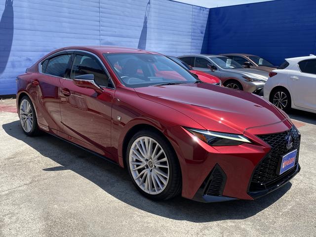 LEXUS IS IS300H VERSION L