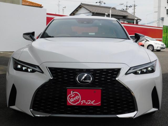 LEXUS IS IS300H VERSION L
