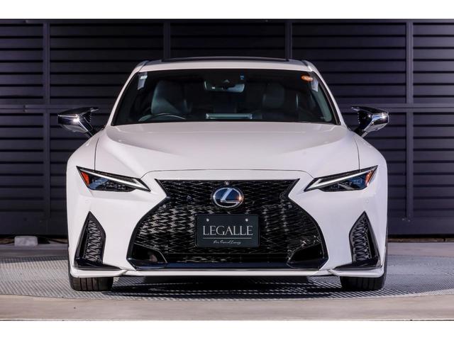 LEXUS IS IS300H F SPORT MODE BLACK III