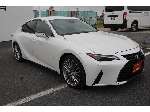 LEXUS IS IS300H VERSION L