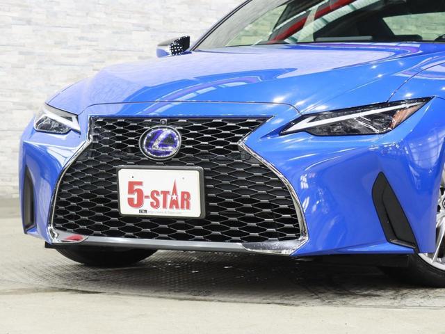 LEXUS IS IS300H VERSION L