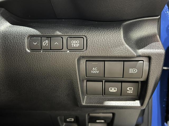 LEXUS IS IS300H VERSION L