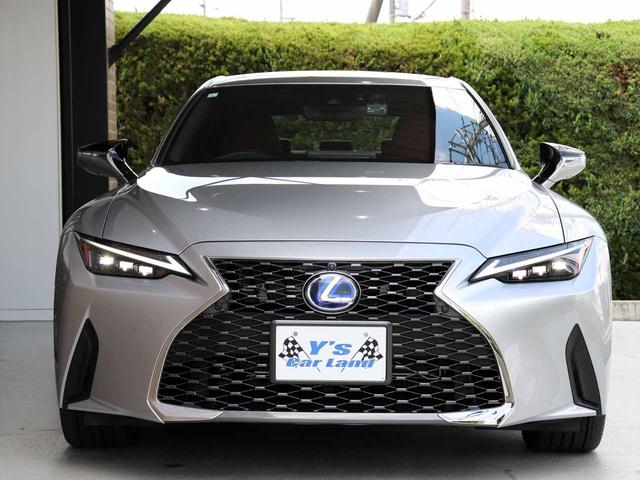 LEXUS IS IS300H VERSION L