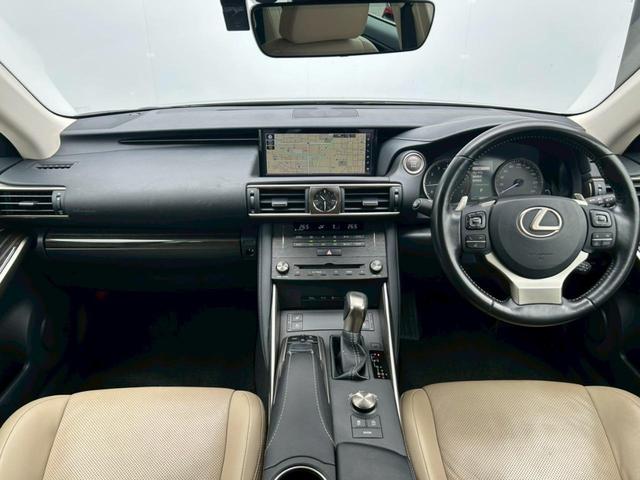 LEXUS IS IS300 VERSION L