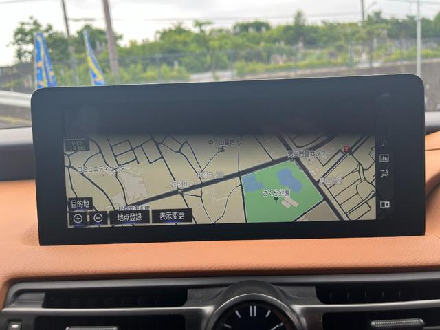 LEXUS IS IS300H VERSION L