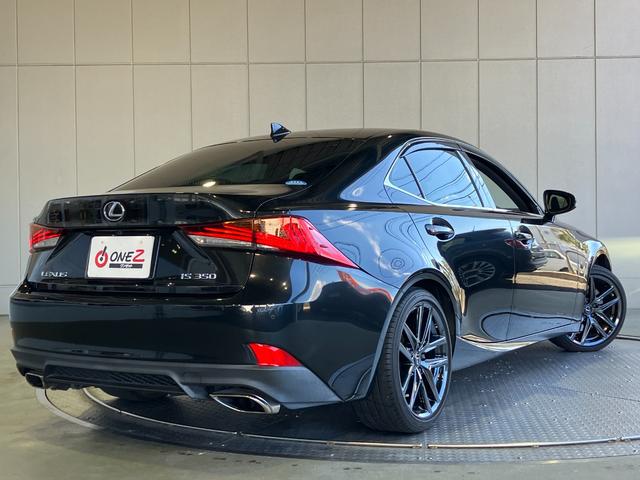 LEXUS IS IS350 BLACK SEQUENCE