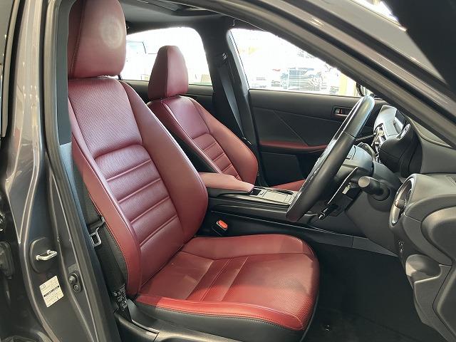 LEXUS IS IS300H VERSION L