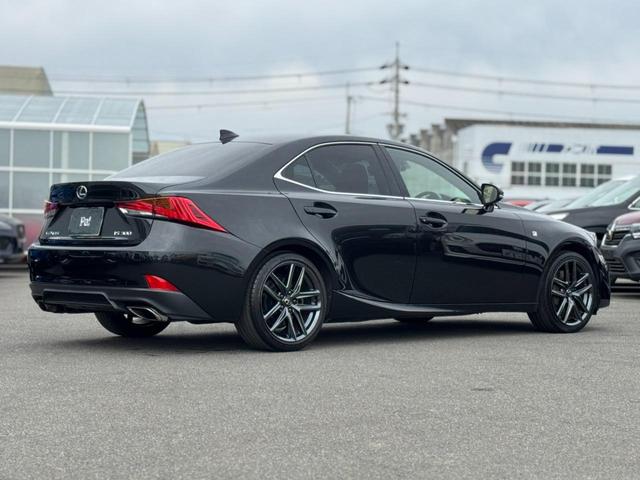 LEXUS IS IS300 I BLUE