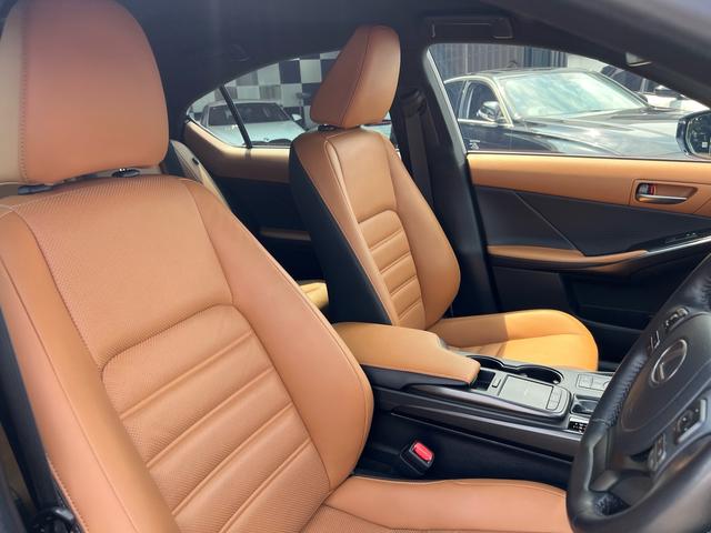LEXUS IS IS300 VERSION L