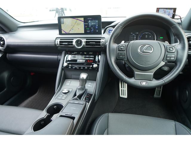 LEXUS IS IS300H F SPORT