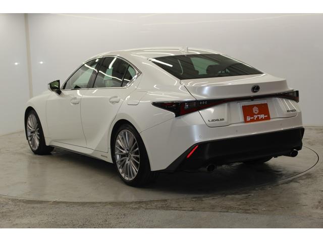 LEXUS IS IS300H VERSION L