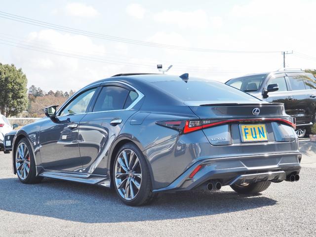 LEXUS IS IS300H F SPORT