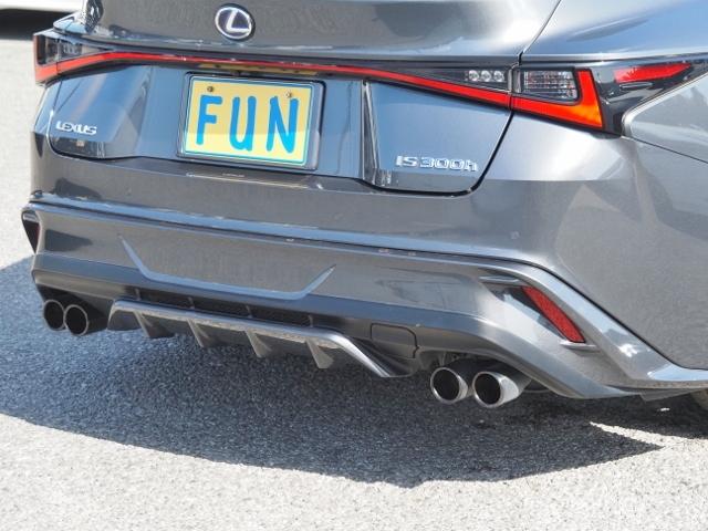 LEXUS IS IS300H F SPORT