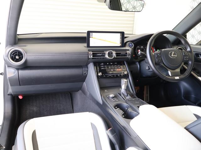 LEXUS IS IS300H F SPORT